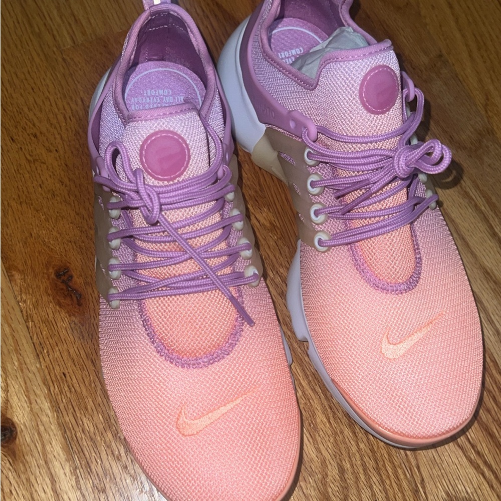 Nike Women's Pink and Orange Sneakers